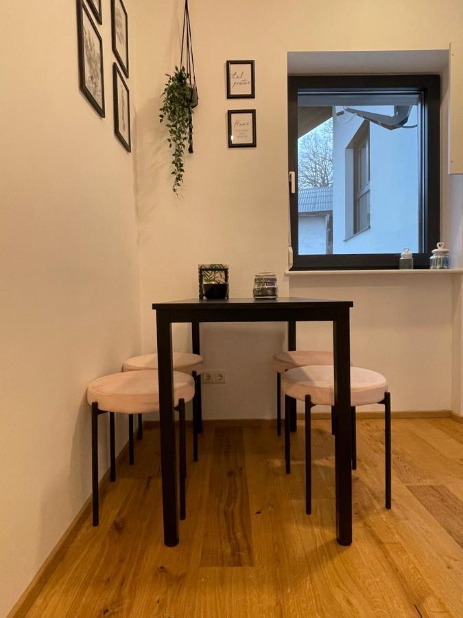 אלטמונסטר Bergglueck - Gemuetliches Appartement Am Traunsee מראה חיצוני תמונה